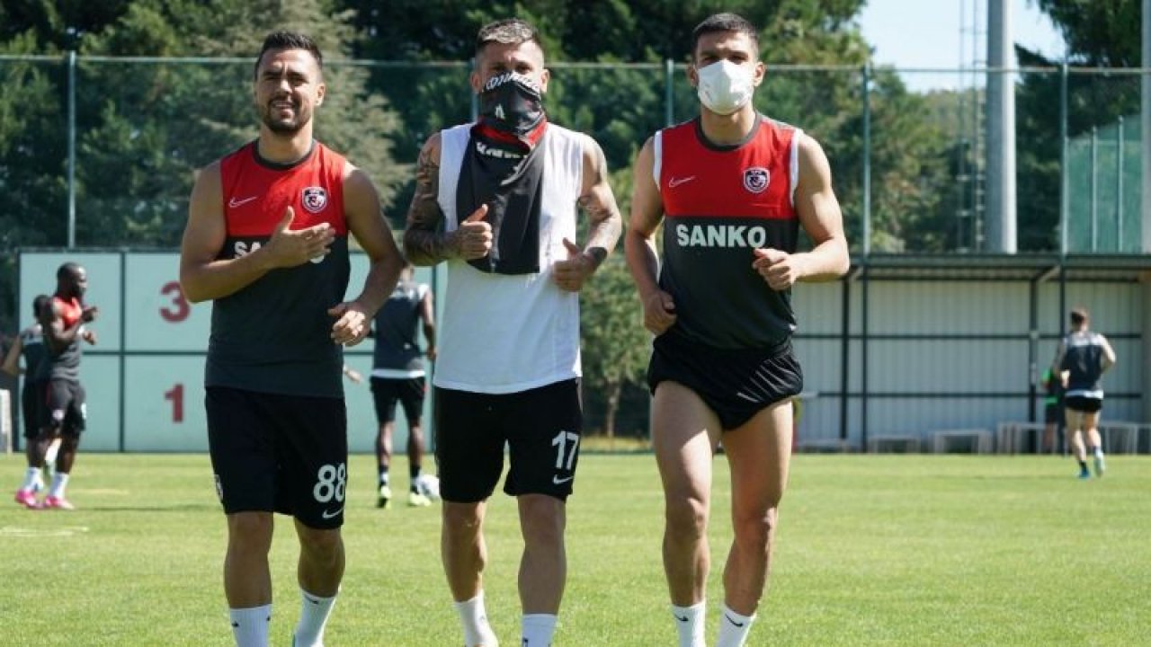Futbolcuların koronavirüs önlemi