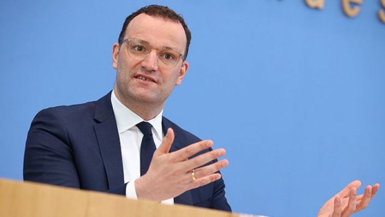 Almanya Sağlık Bakanı Spahn: 'Her gün nüfusun yüzde 1'inden fazlası aşılanmaktadır'