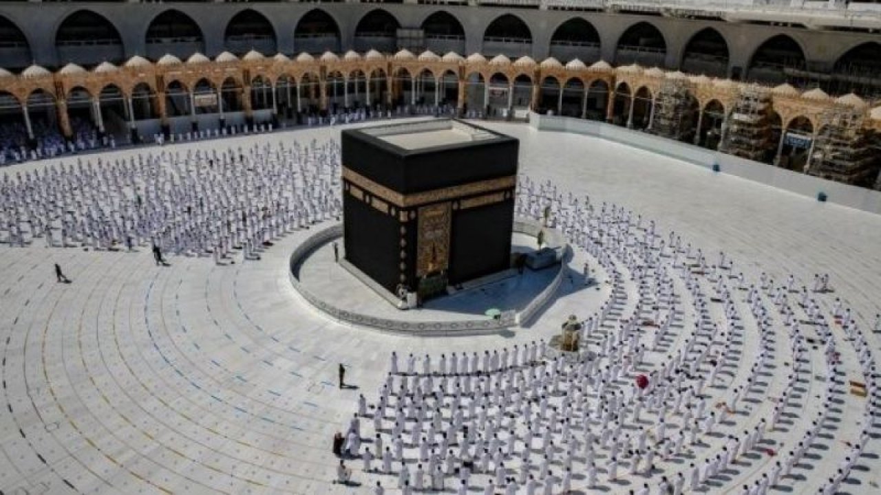 Suudi Arabistan, bu yılki hac ibadeti için 60 bin kişi kabul edecek