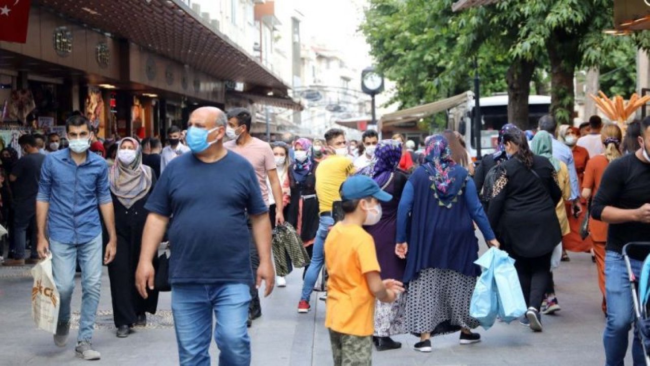 Gaziantep Riskli!!Gaziantep'te çarşı ve meydanlarda yoğunluk