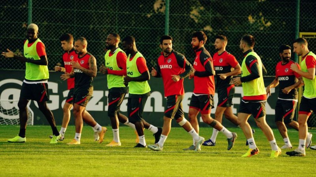 Kimlerin sözleşmesi uzatıldı?