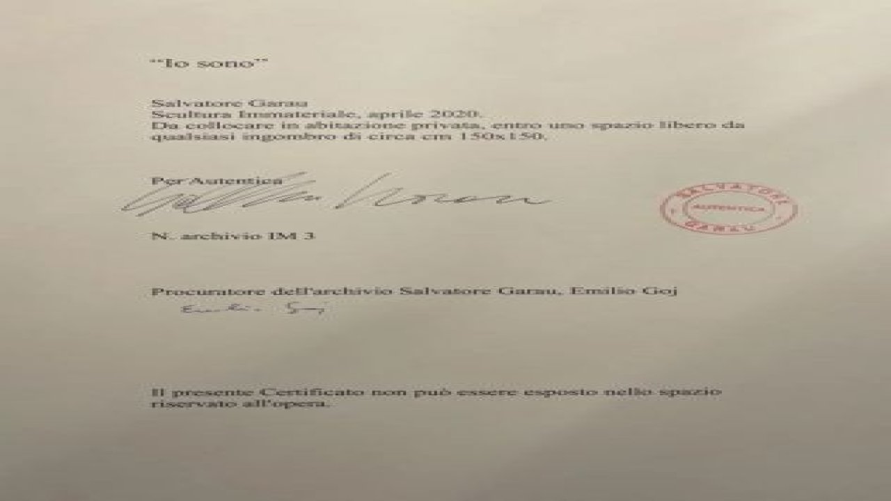 İtalya’da “görünmez heykel” 15 bin Euro’ya alıcı buldu