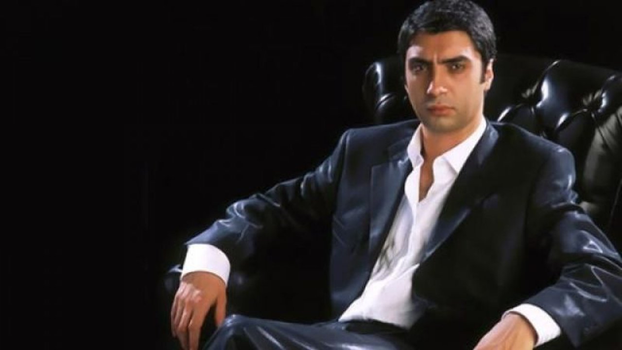 Necati Şaşmaz,Kurtlar Vadisindeki adıyla (Polat Alemdar'ın) zikir görüntüleri ile gündeme geldi! Kadiri tarikatı nedir, lideri kimdir?