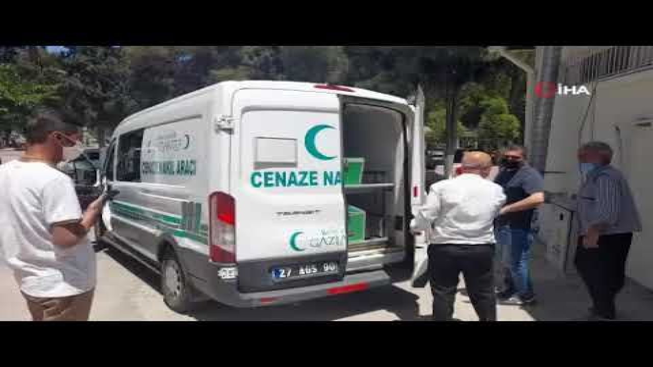 Banyoda kalp krizi geçirdi,hayatını kaybetti