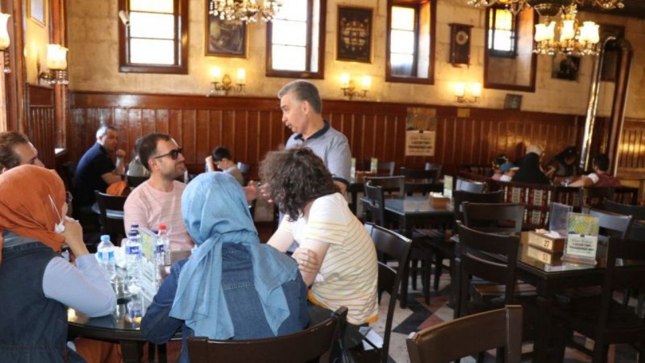 Video Haber...Normalleşme ile birlikte Gaziantep'in tarihi Tahmis kahvesi kapılarını açtı