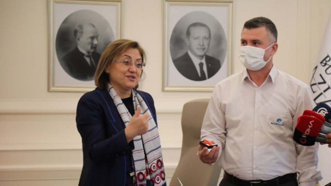 Başkan Şahin, kahraman şoförü cumhuriyet altınıyla ödüllendirdi