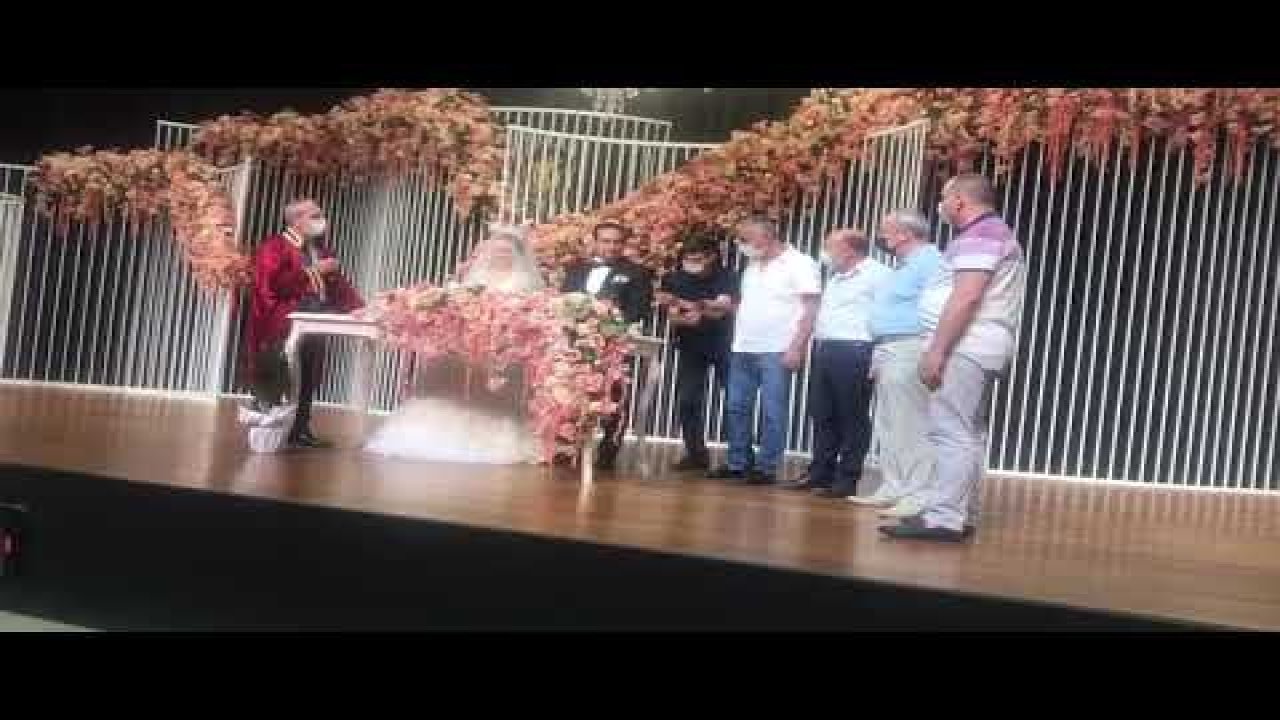 Tekin ve Ege ailesinin mutlu nikahı