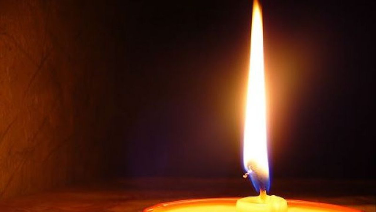 Son Dakika...Gaziantep'te 6 Gündür Elekriksiz Yaşıyorlar... 21.yüzyılda Gaziantep'te Mum ışıgında yaşıyorlar