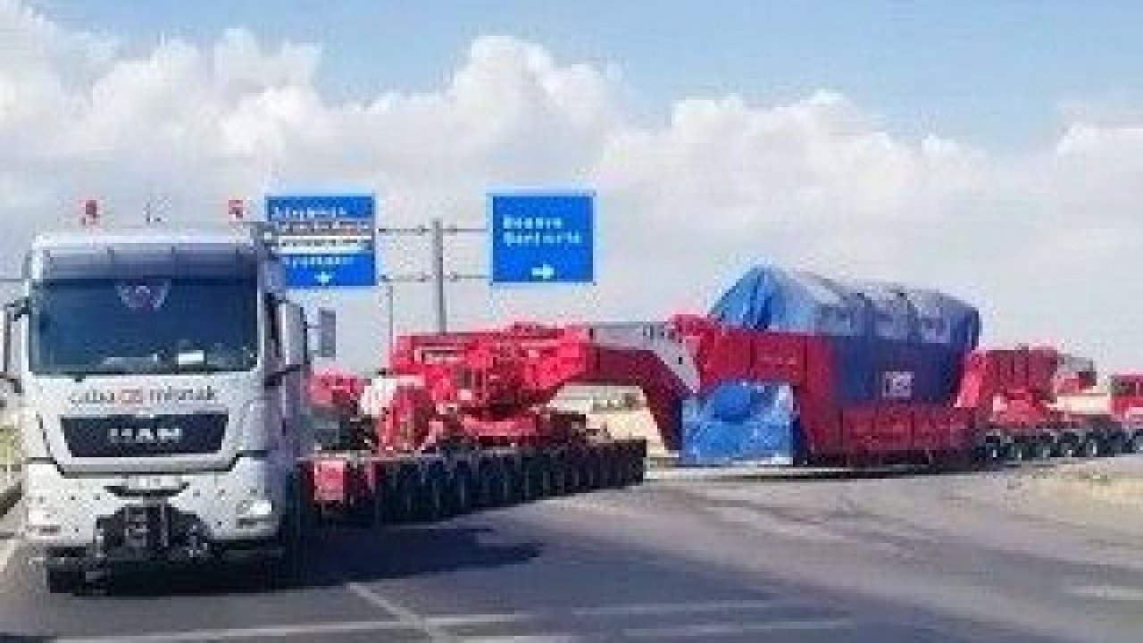 Dev trafo kontrollü bir şekilde taşındı