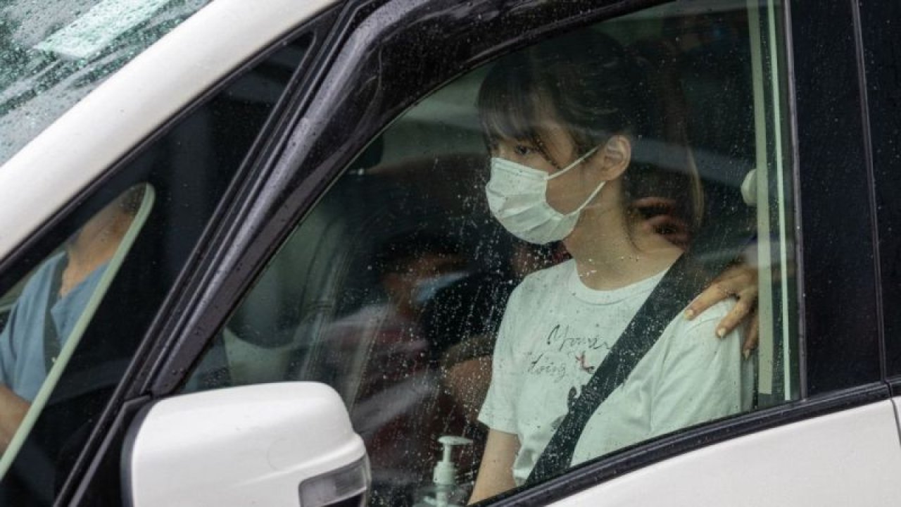Hong Konglu demokrasi aktivisti Chow serbest bırakıldı