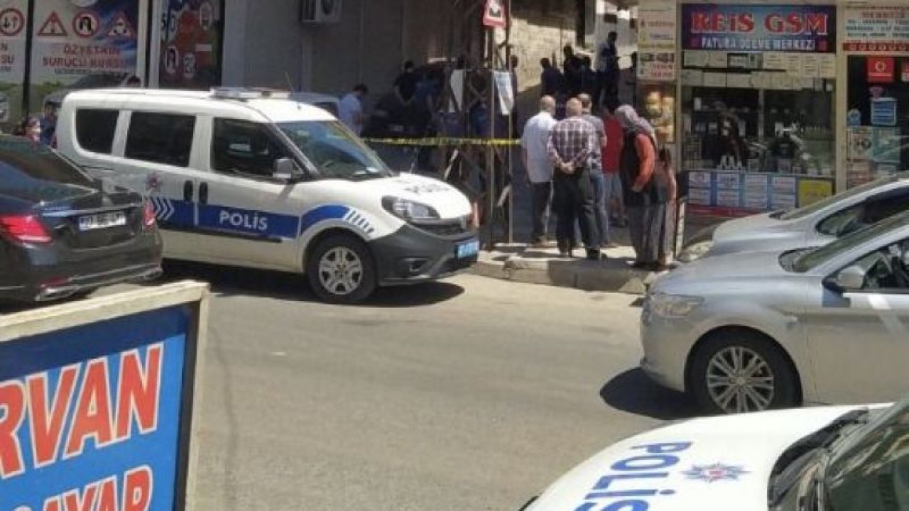 Son Dakika...Cinderesinde bir tinerci polise saldırdı