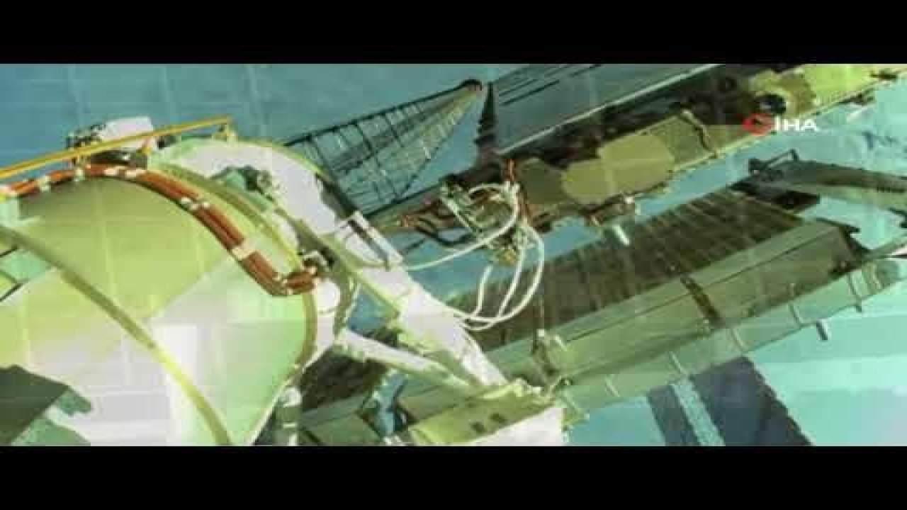 ISS’deki astronotlar uzay yürüyüşüne çıktı