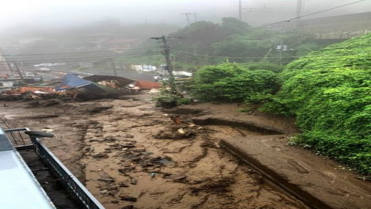 Japonya’yı vuran sel ve heyelanın bilançosu netleşiyor: 2 ölü