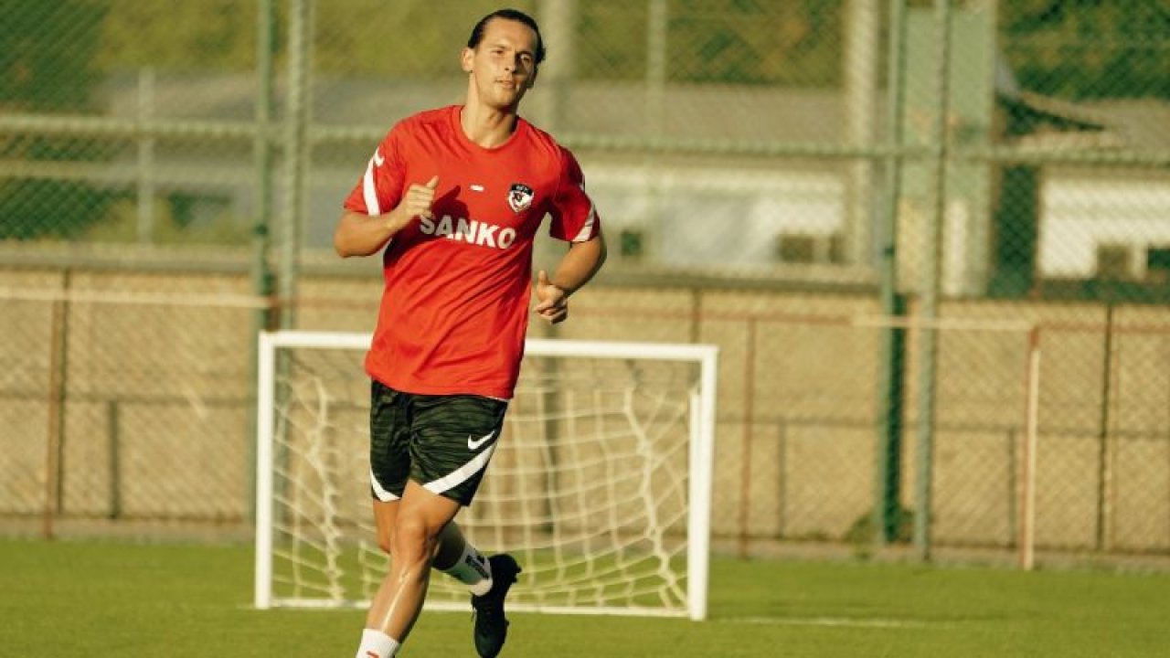 Pawel Olkowski yine çok farklı