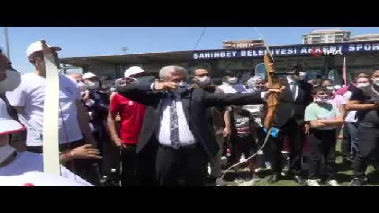 Bakan Selçuk’tan Spor Köyü’ne tam not