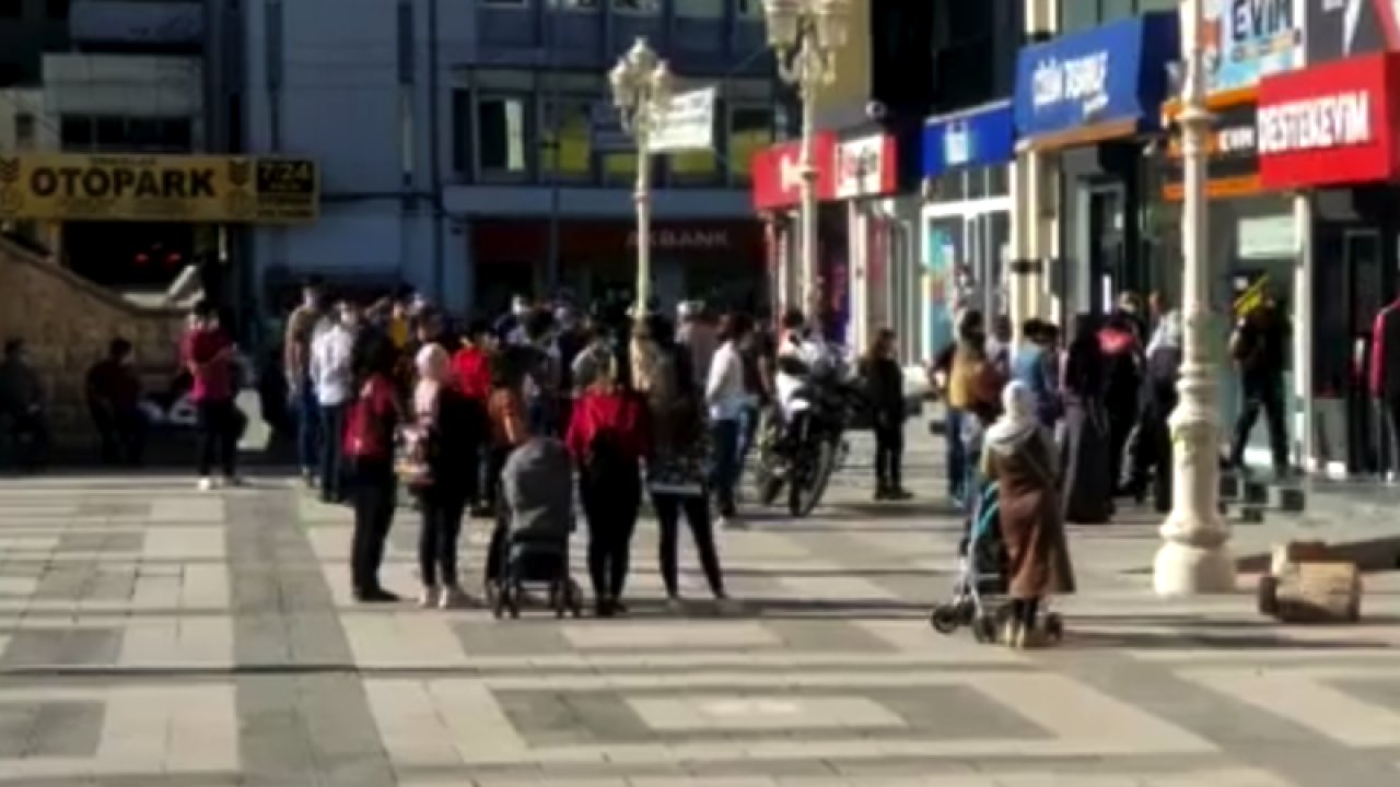 Son Dakika: Gaziantep Merkezli Evim Şirketini TMSF Kapatmıştı!Gaziantep'te Kapanan Evim Şİrketi Çalışmaya Devam Ediyor mu?Yorumlarınızı Bekliyoruz...