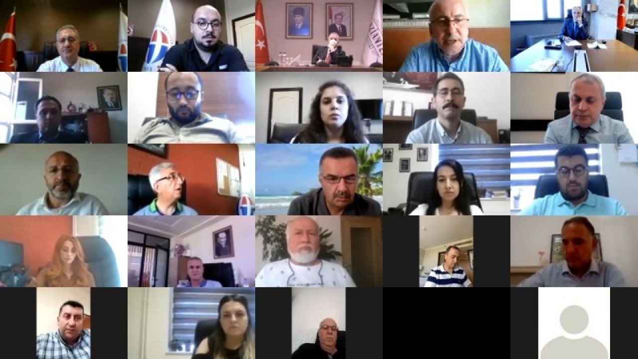 Darbe konulu panele yoğun ilgi