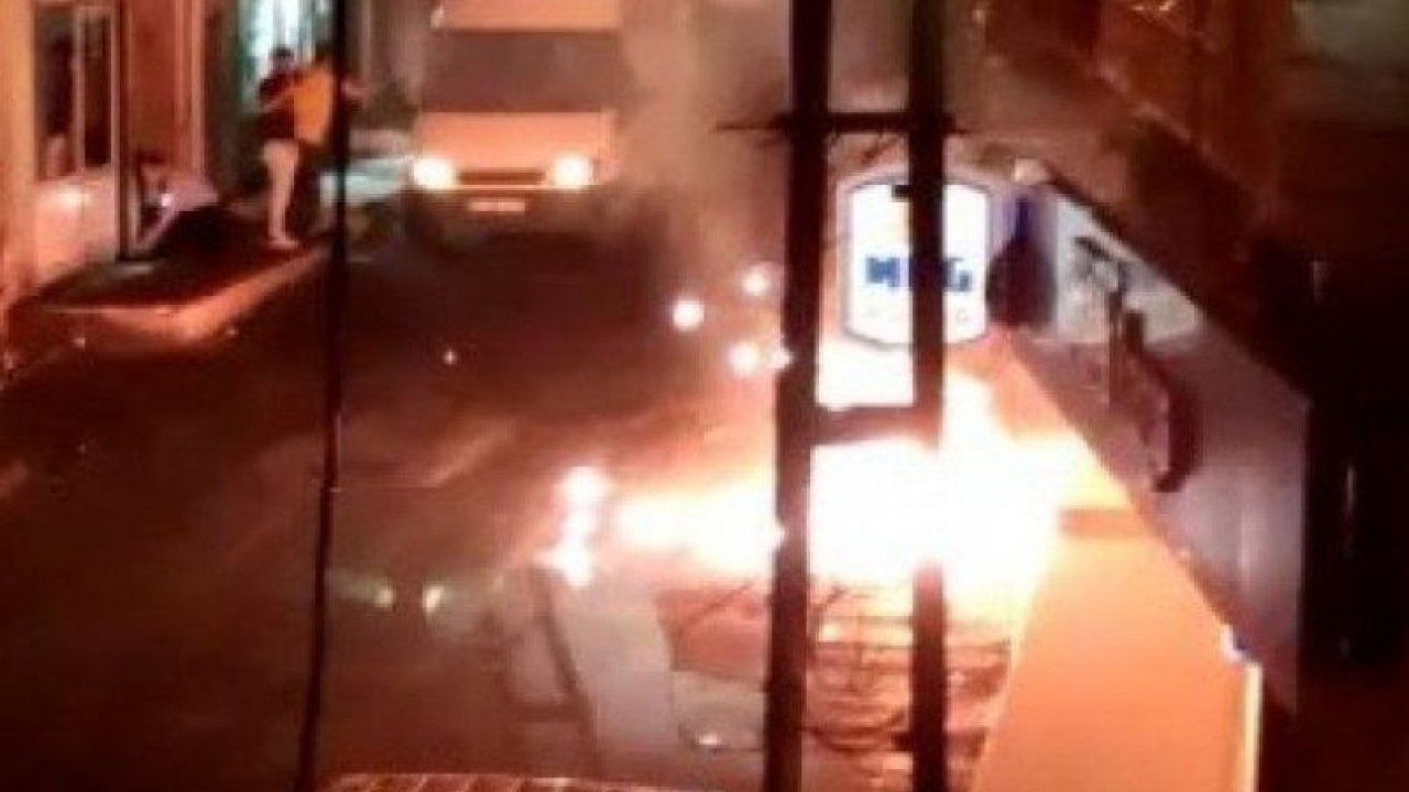 Son Dakika:Video Haber....Gaziantep'te Sıcaktan Elektrik Telleri Koptu!Havai fişek değil elektirik telleri
