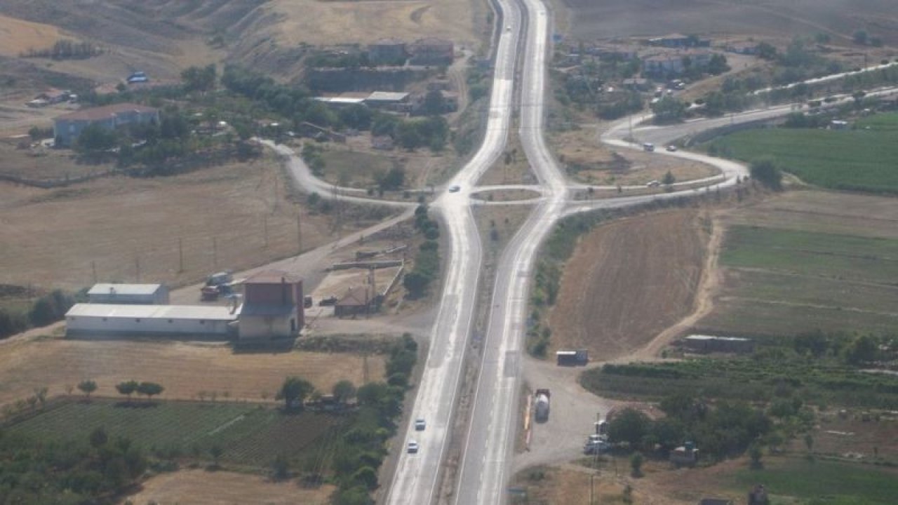 43 ilin geçiş noktası helikopterle havadan denetlendi: Bayramın ilk gününde yollar sakin