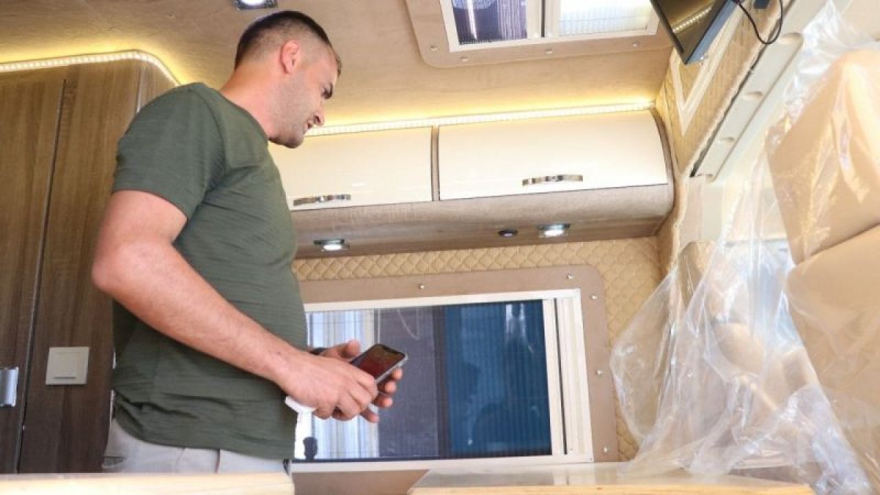 Video Haber: Karavan Yapımında Gaziantep Söz Sahibi Oldu. Mobilya dükkanında yaptığı karavanlara talep yağıyor