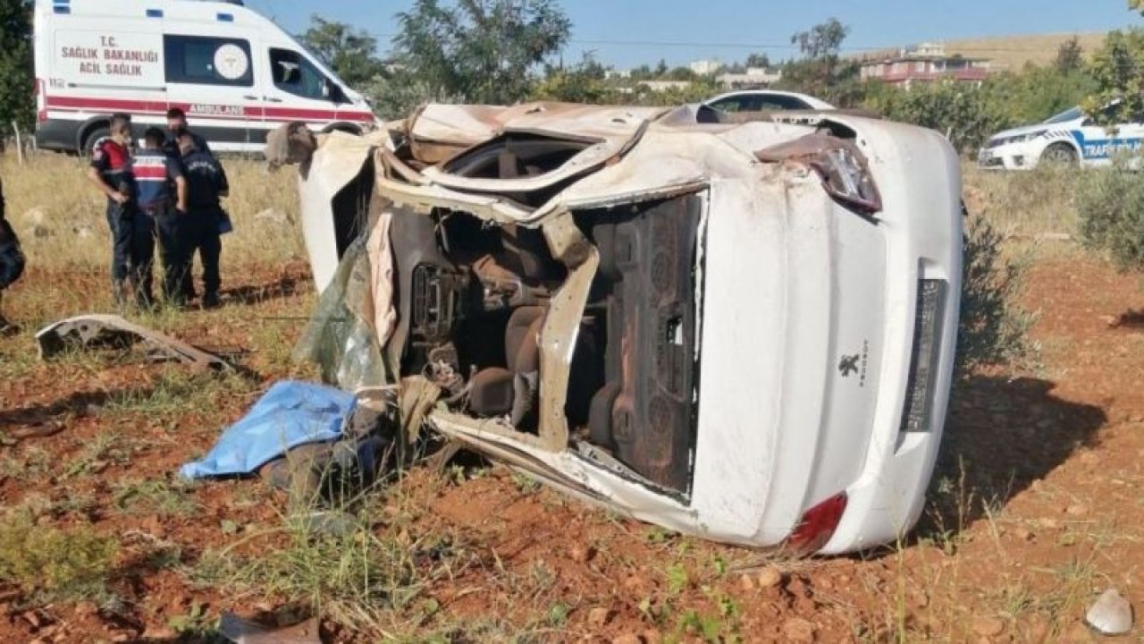 Son Dakika: Video Haber... Gaziantep’te otomobil şarampole uçtu:!Yaşlı Çift Hayatını Kaybetti...