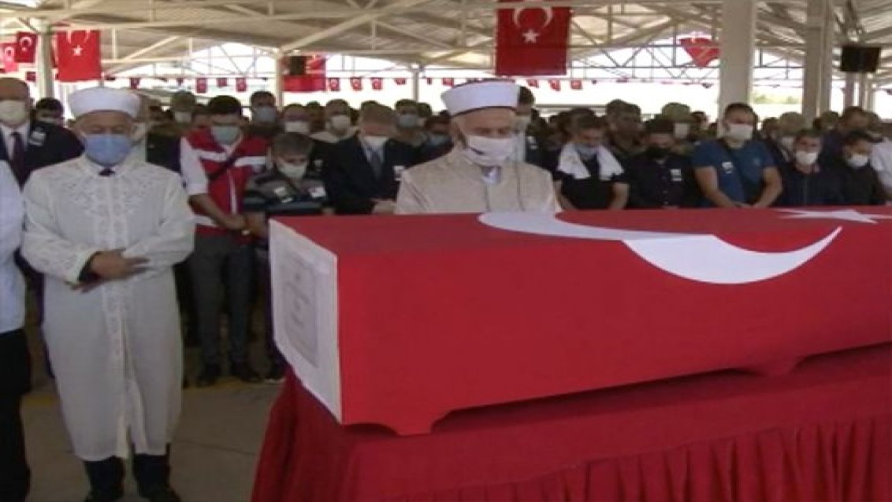 Video Haber: Gaziantepli Piyade Teğmen Özcücük Göz Yaşlarıyla Uğurlandı...Kuzey Irak şehidi son yolculuğuna uğurlandı