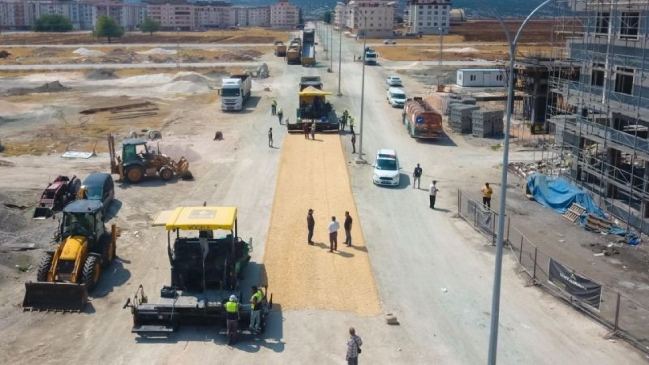 Araban'da hastane yolunda asfalt çalışması