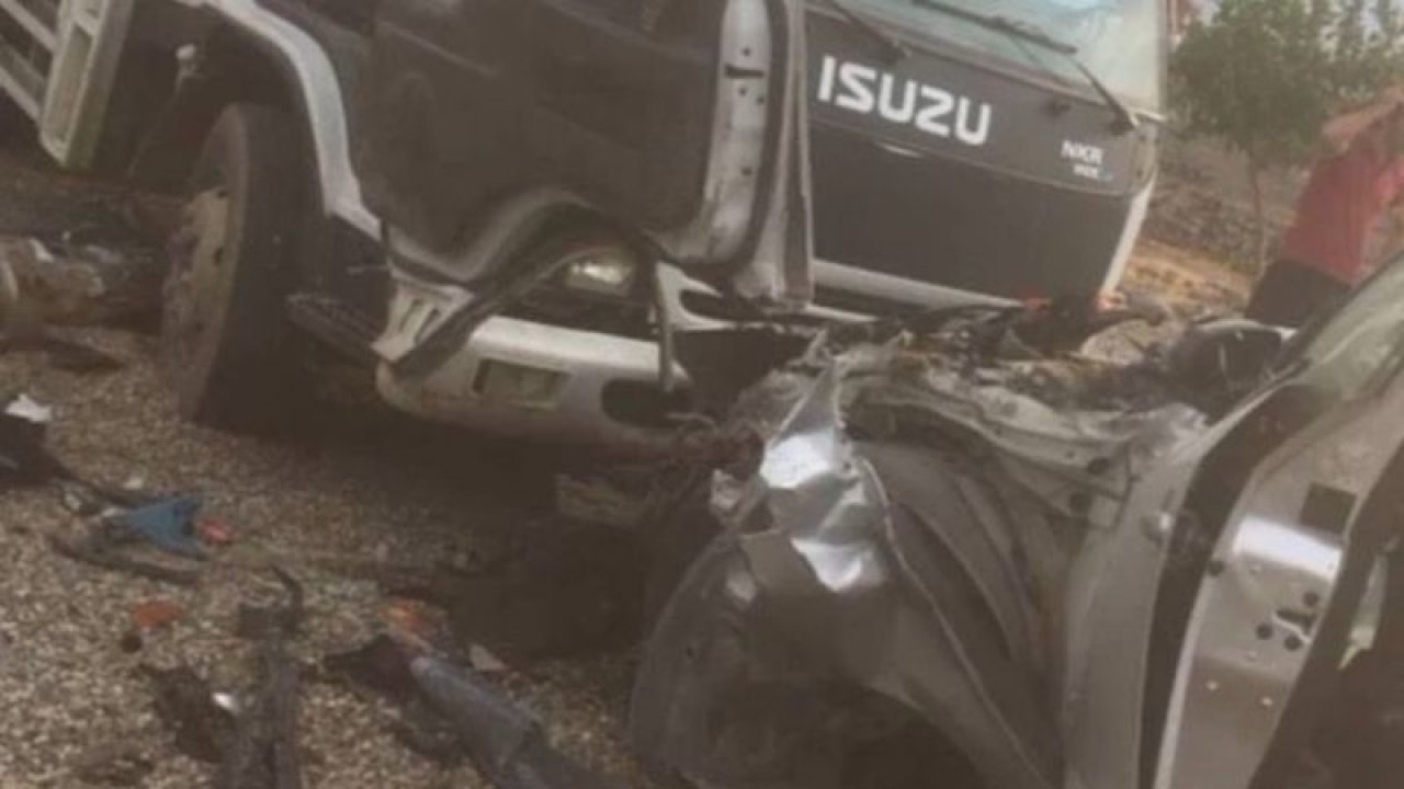 Son dakika! Gaziantep’te Kamyon ile otomobil birbirine girdi… Ölü ve yaralı var mı?