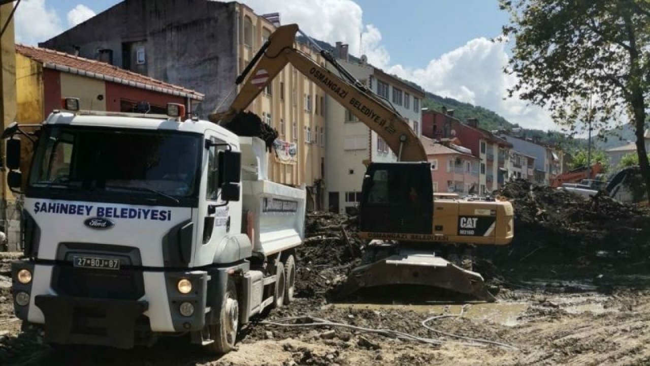 Şahinbey’den sel bölgesine destek devam ediyor