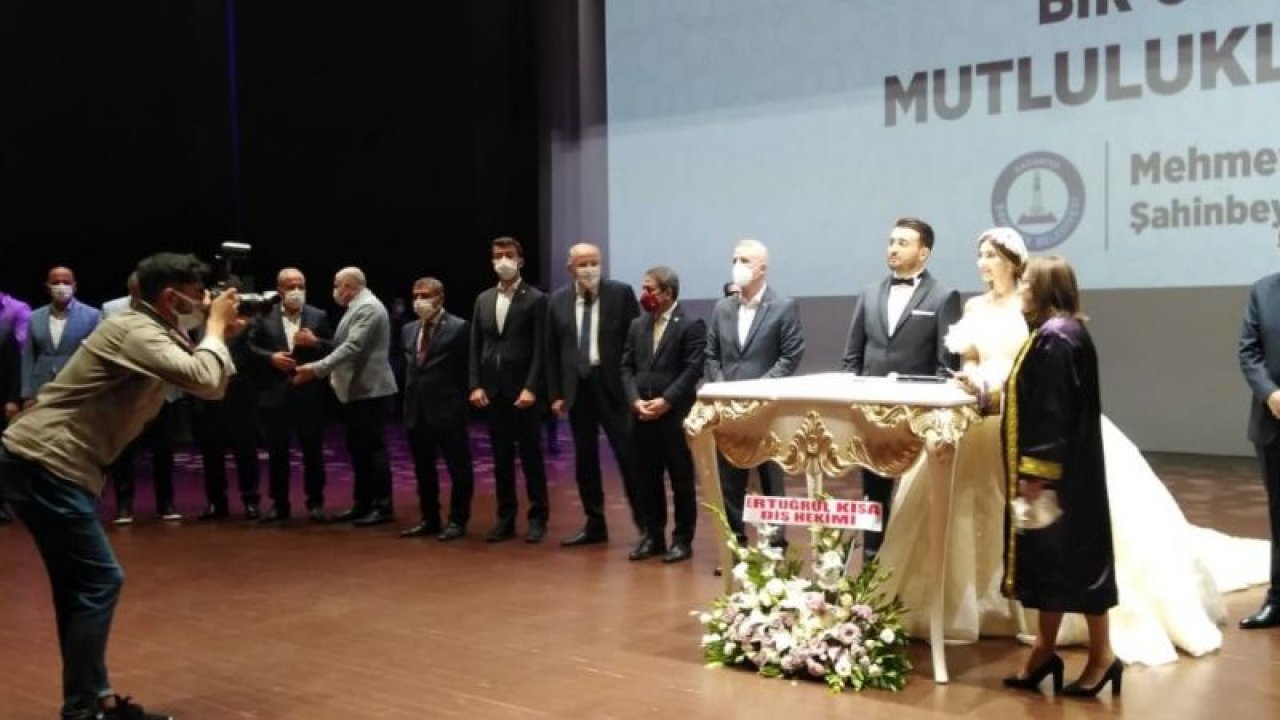 Video Haber: Ak Parti Şahinbey İlçe Başkanı Teke'nin Mutlu Günü...50 şahitli görkemli nikah