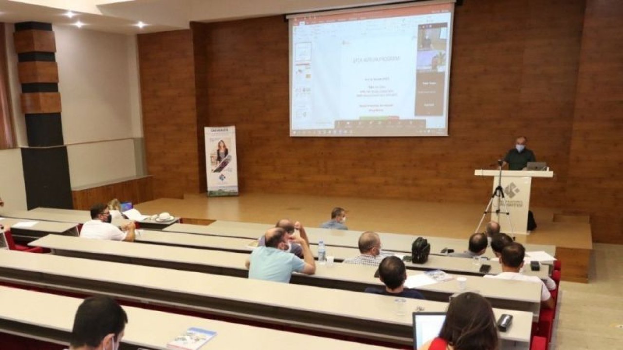 Dünya’nın en İddialı Sivil Ar-Ge Programı “Ufuk Avrupa” için “Proje Yazma Eğitimi” HKÜ’de Başladı