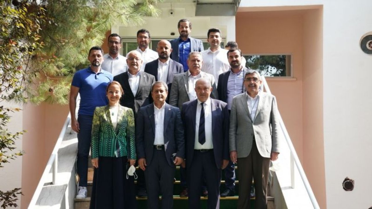 AK Parti'den Gaziantep FK'ya ziyaret
