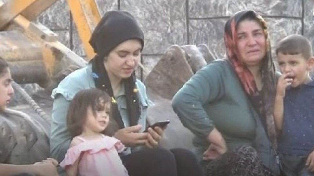 Son Dakika:Video Haber Gaziantep'te  Faciadan Dönüldü!Benzinliğe dönen araca arkadan gelen araç çarptı: 5 yaralı