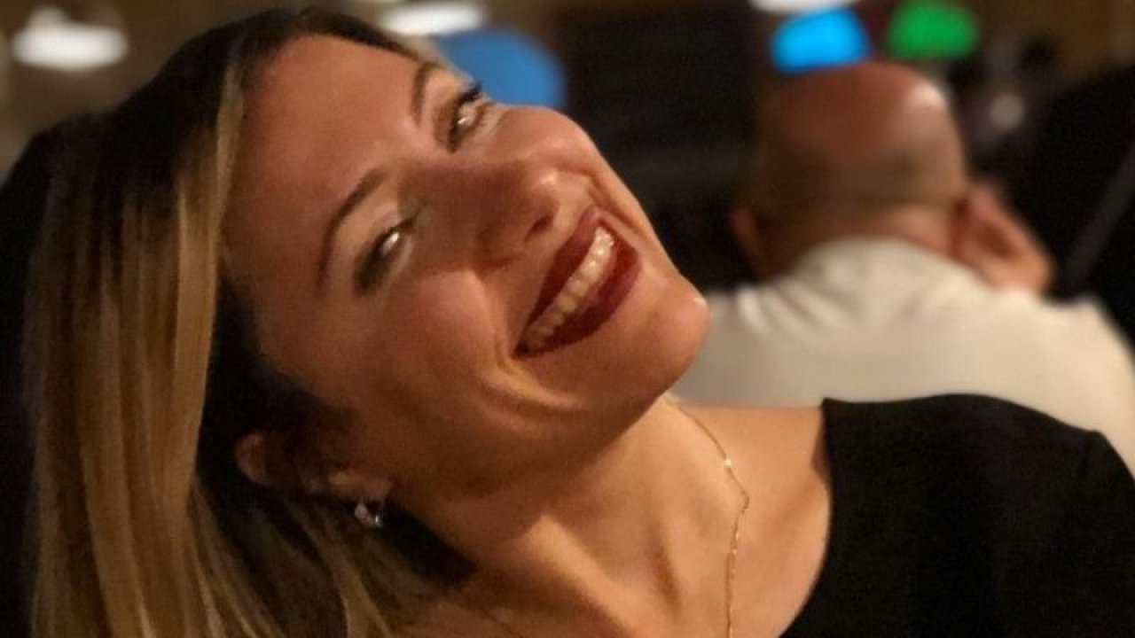 Video Haber: Gaziantep'te 3. Kattan Düşerek Ölen Sezay Koçak Özahi İçin Eylem