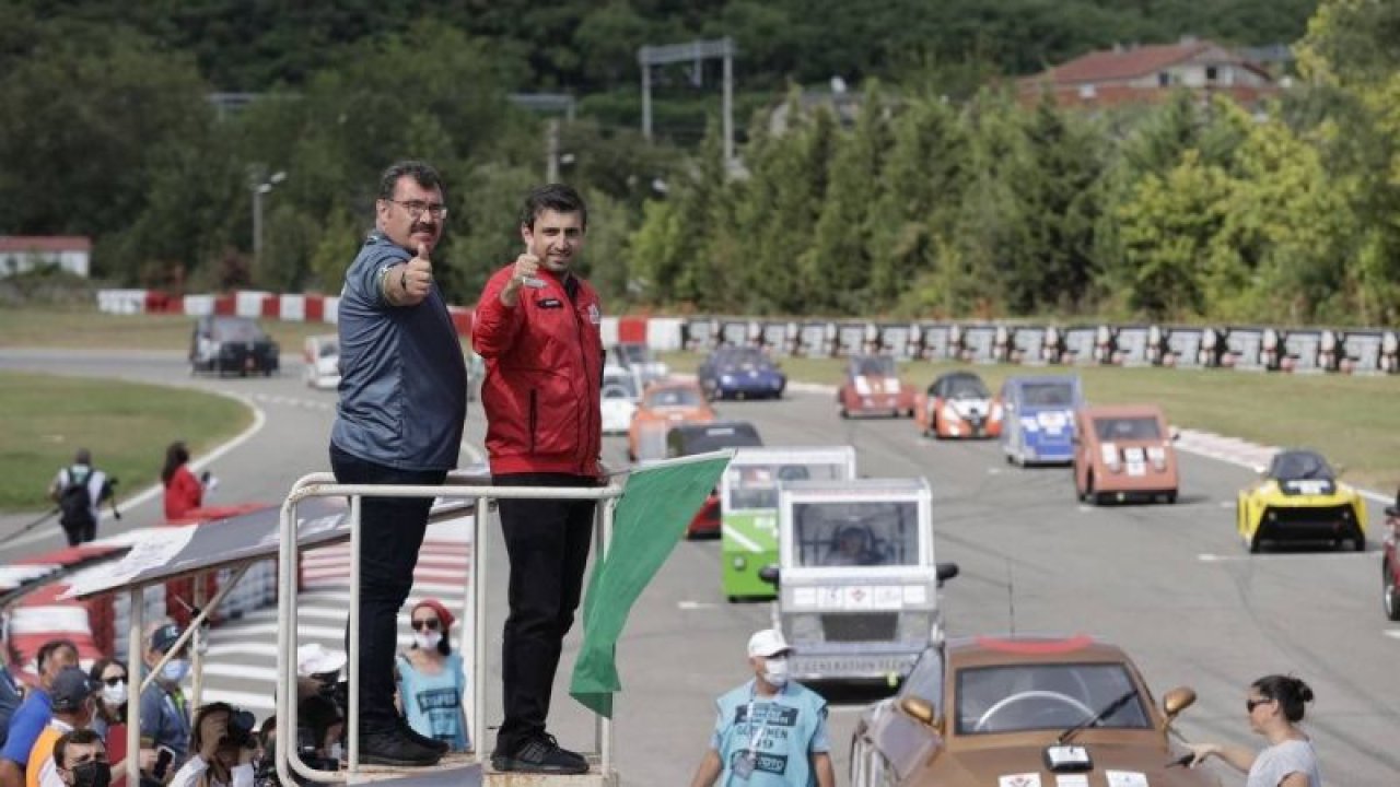 Selçuk Bayraktar, Denecar Takımı’nı tebrik etti