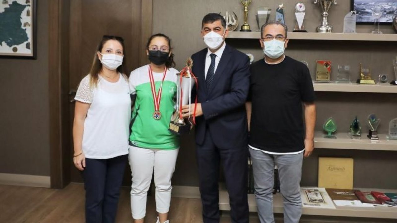 Rıdvan Fadıloğlu, Türkiye şampiyonunu ağırladı