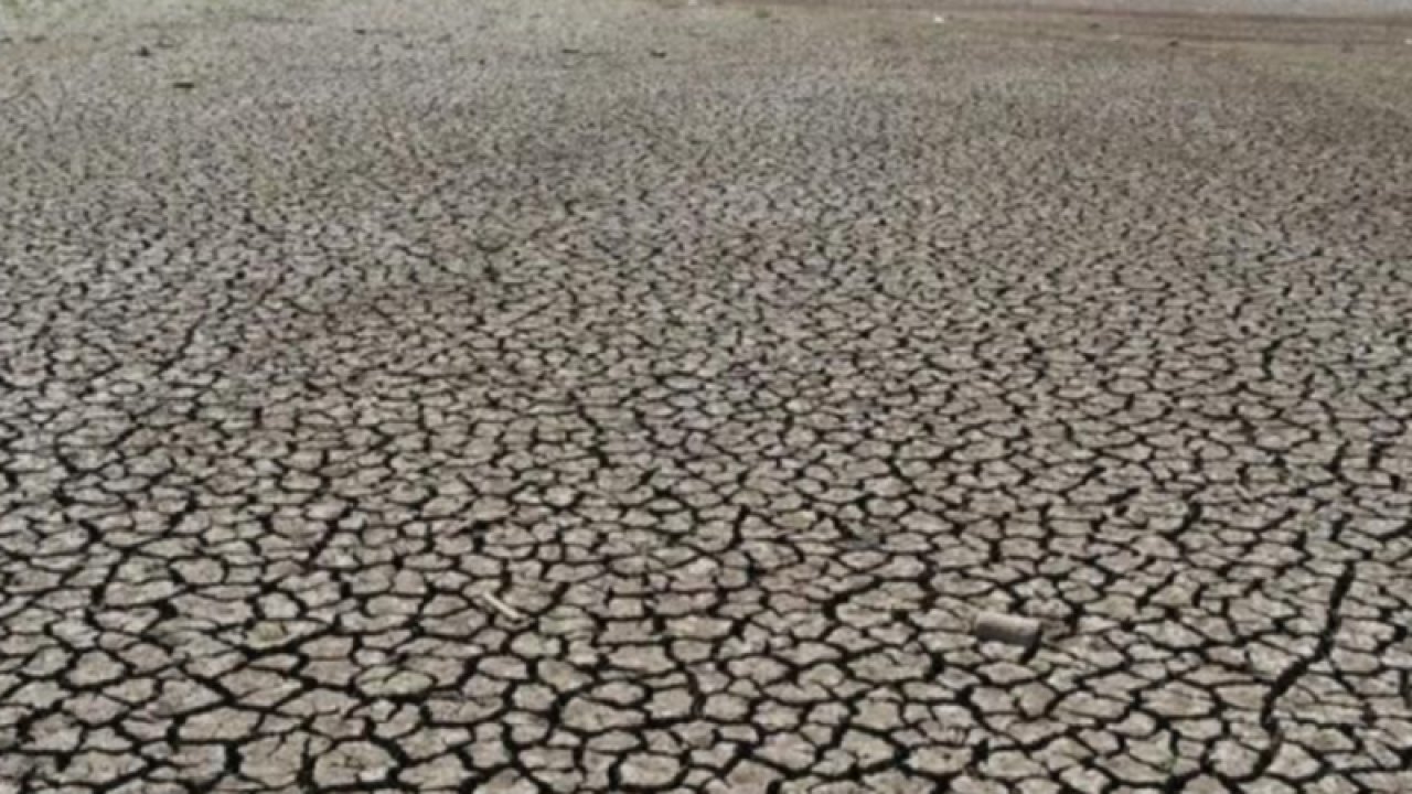 Komşu ili kuraklık vurdu! Şehir merkezine içme suyu dönüşümlü olarak veriliyor