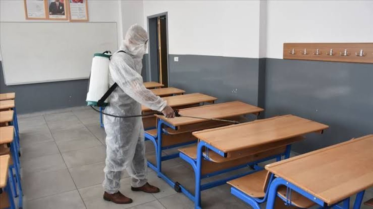 Korkulan oldu! Aynı sınıfta iki öğrenci koronavirüse yakalandı! Peki şimdi ne olacak?