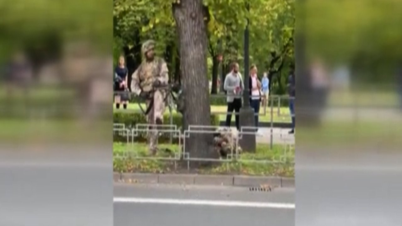 Letonya’da sokak ortasındaki askeri tatbikat tepki çekti