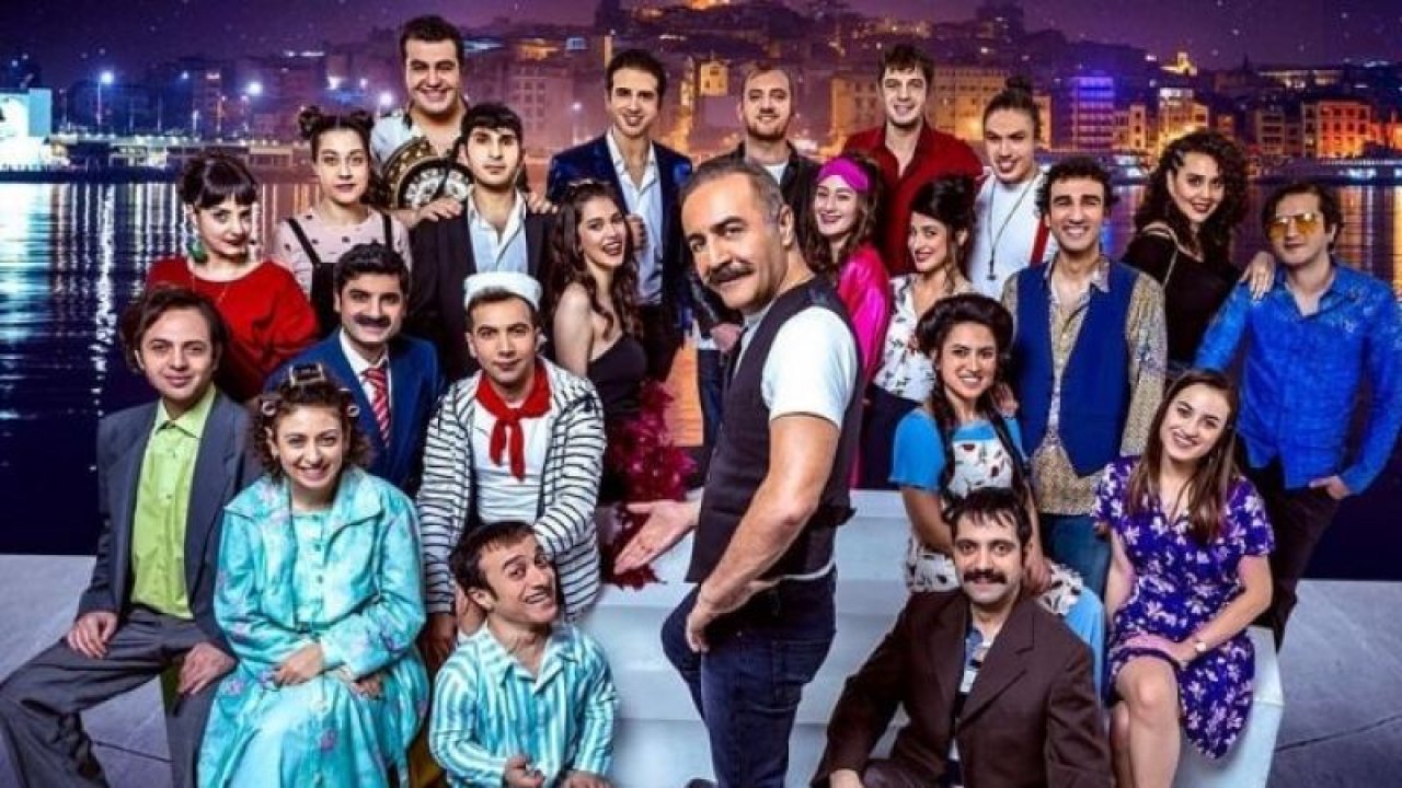 Çok Güzel Hareketler'de yaprak dökümü