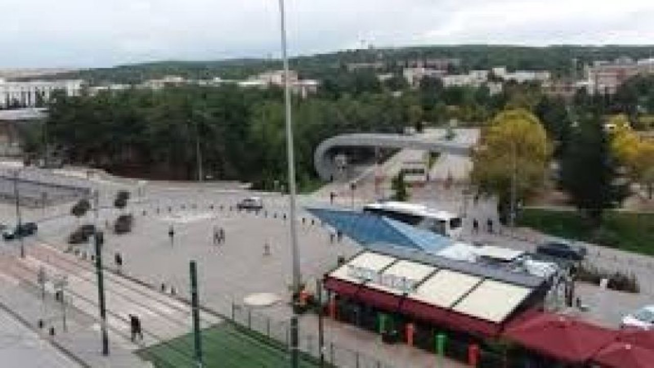 Flaş Haber: Gaziantep'te Üniversite Kazandılar, Pişman Oldular! Gaziantep'te öğrenciler ev bulamıyor! 1+1 daire aylık 3 Bin liraya ulaştı!  Yorumlarınız