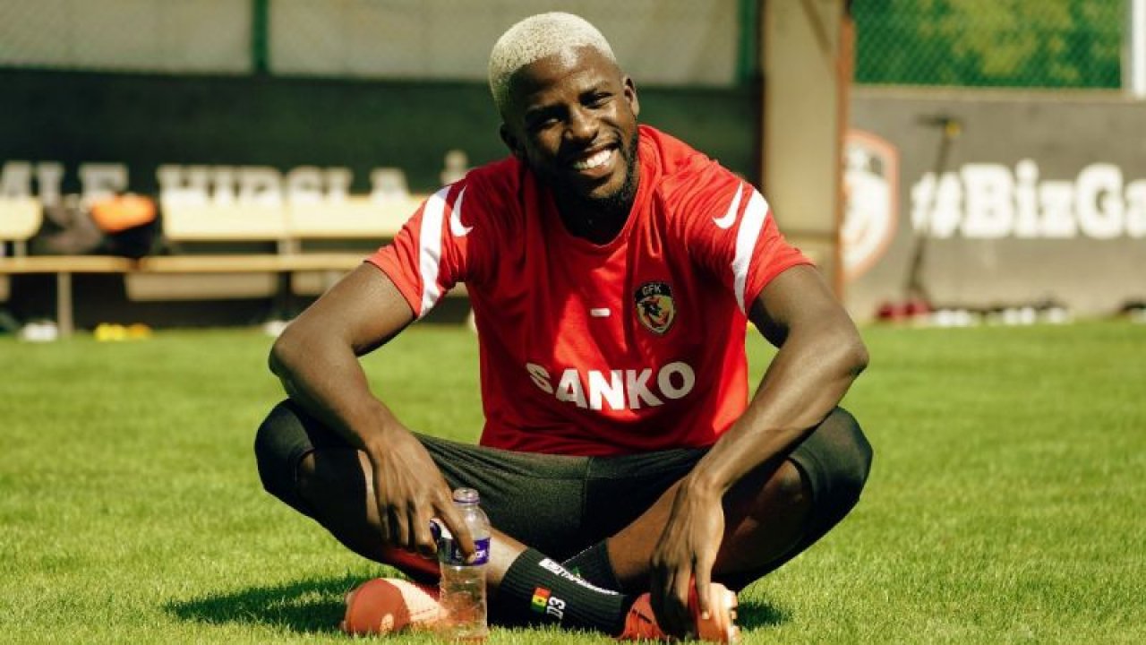 Papy Djilobodji’nin yüzü gülüyor
