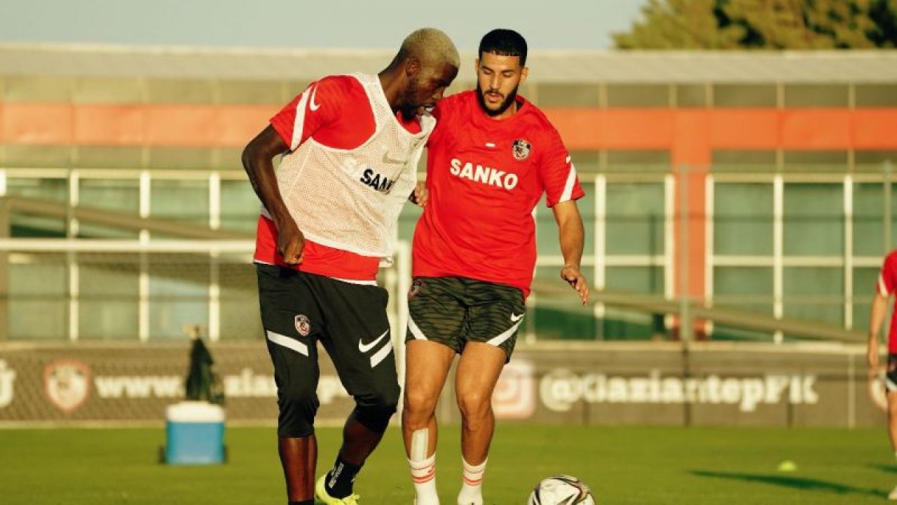 Ahmed El Messaoudi 11’de sahaya çıkacak
