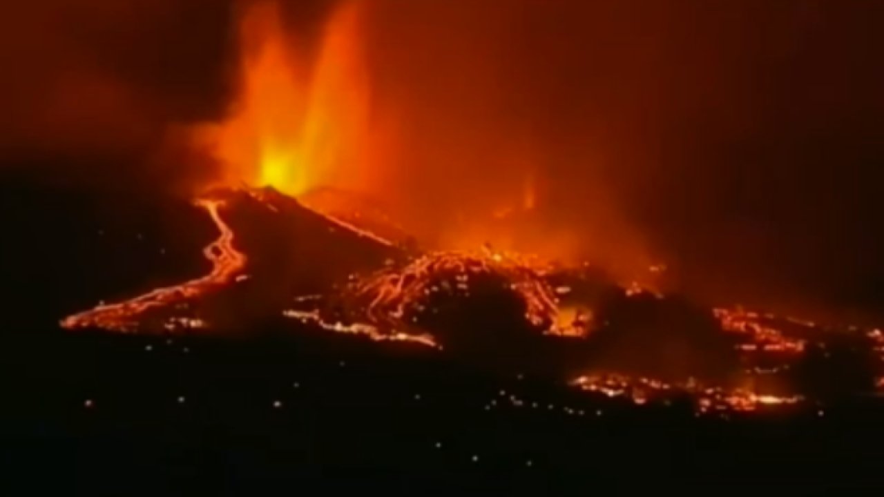 La Palma Yanardağı 100’den fazla evi yok etti