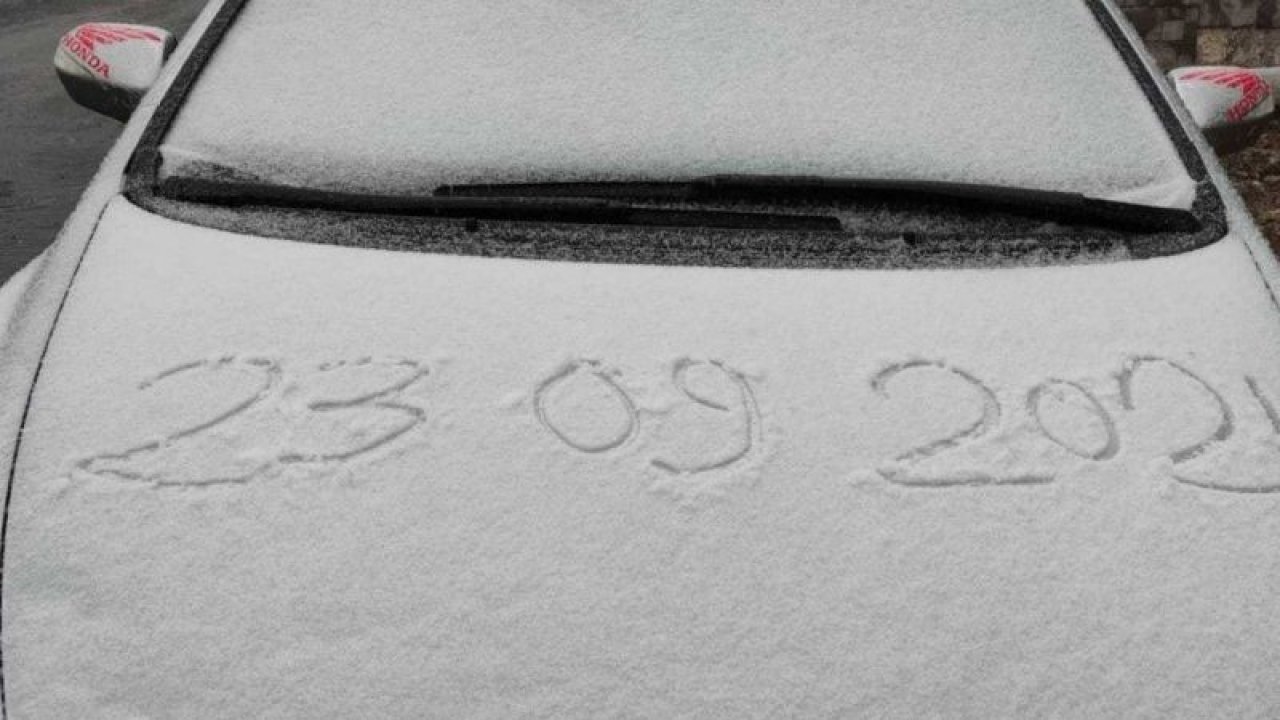 Foto Haber: Uludağ’a kar yağdı...Uludağ’a kış erken geldi.