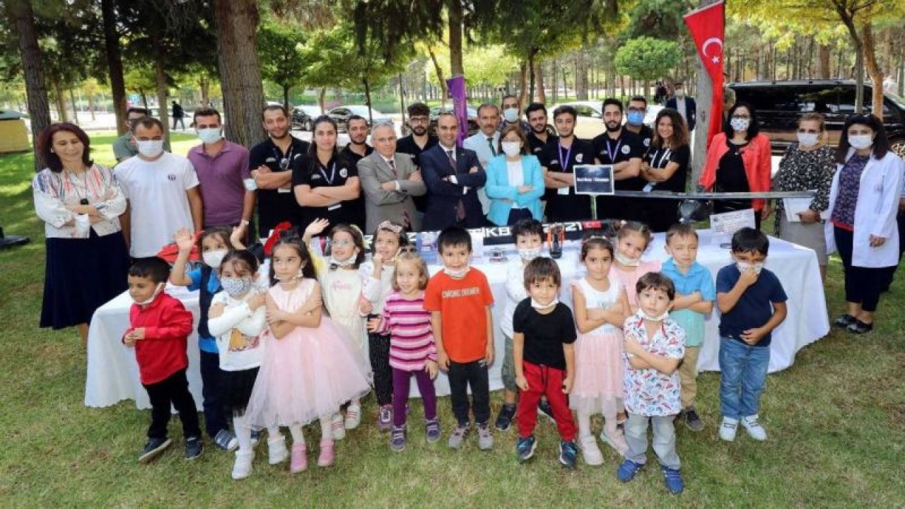 Bakan Yardımıcısı Kacır’dan Teknofest’e katılan öğrencilere tebrik