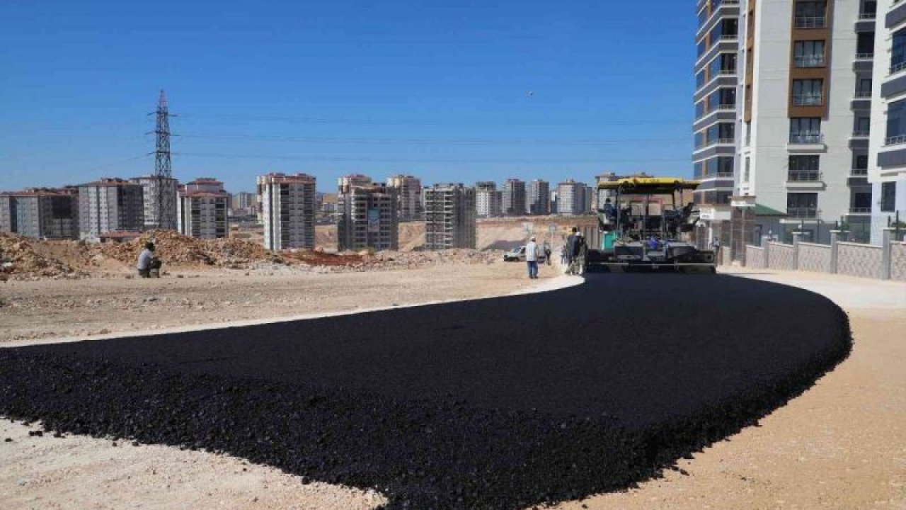 Fıstıklık Mahallesi’nde yollar asfaltlanıyor