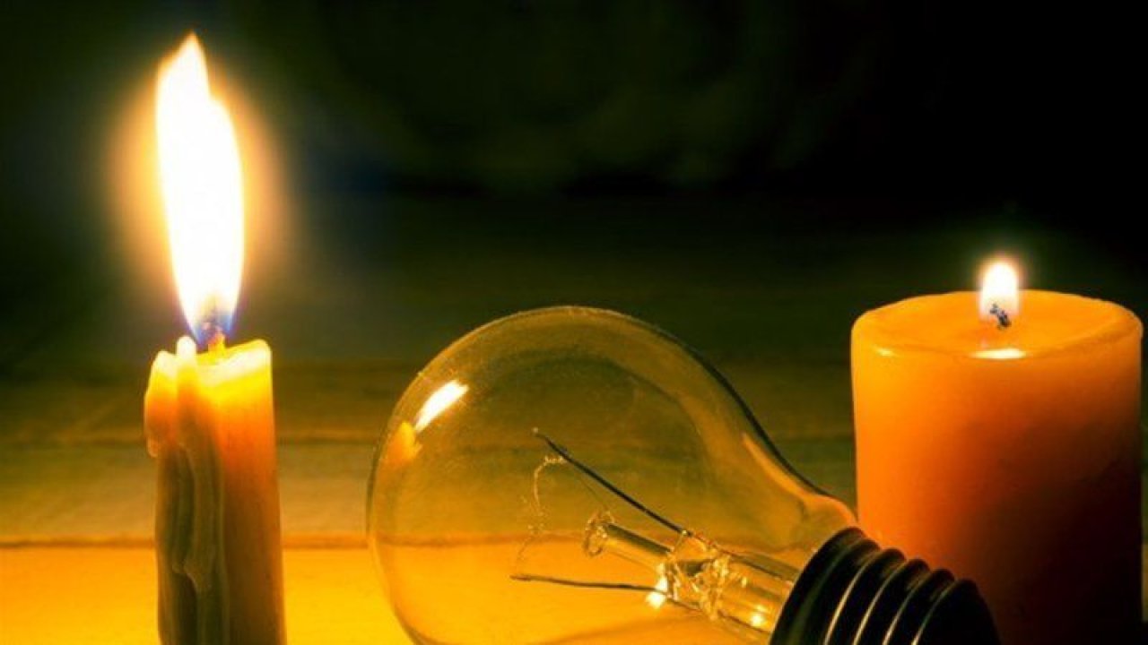 Gaziantep dün gece karanlıkta kaldı  10 mahallede 8 saat elektirik gitti