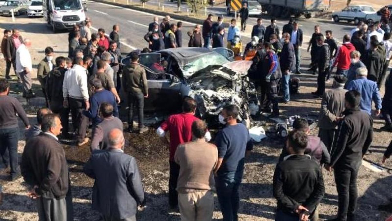 Son Dakika: Araban Yolunda Facia Gibi Kaza!  17 Yaralı