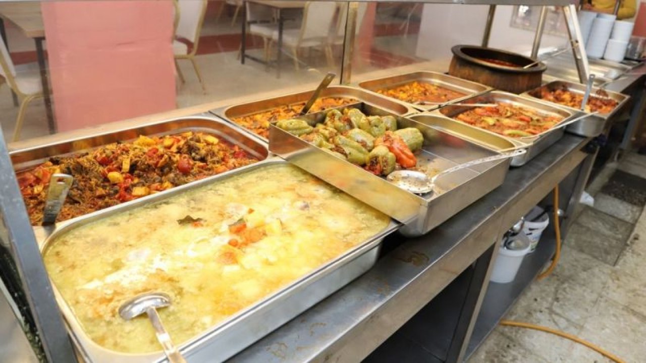 Son Dakika: 3 çeşit yemek 10 lira... Nasıl oluyor bu iş ? Yorumlarınız